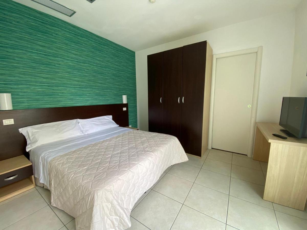 Residence Acqua Suite Marina Rimini Extérieur photo